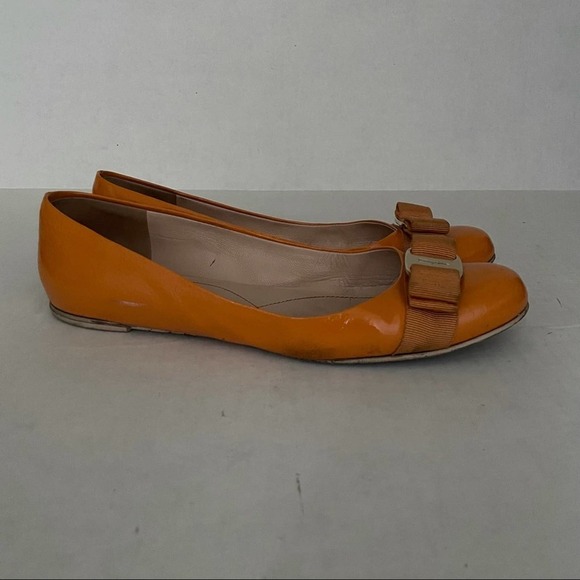 Ferragamo Varina Flat Apricot Patent Leather - Picture 2 of 15